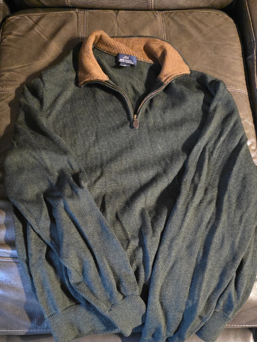 Men's Quarter-Zip Sweater with Contrast Brown Collar - Green